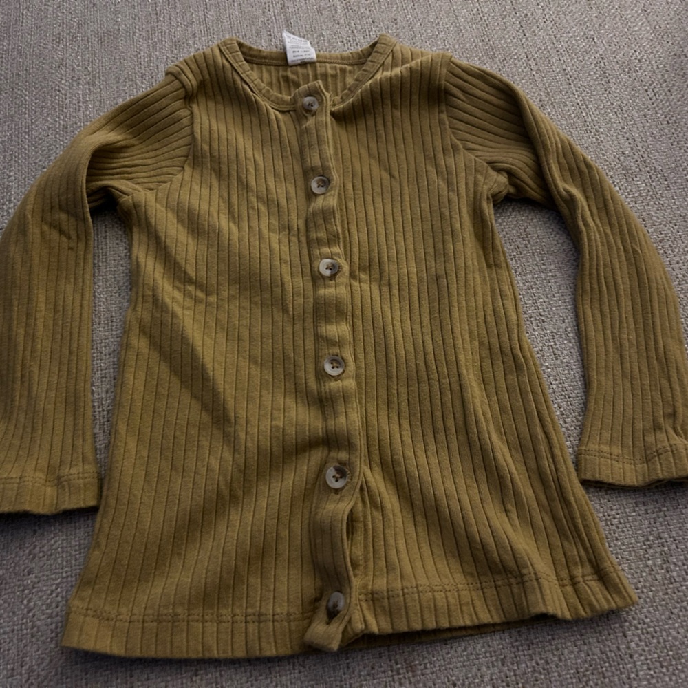 Girls Kate Quinn sweater